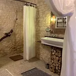 Le Petit Permadise Bed & Breakfast 3*