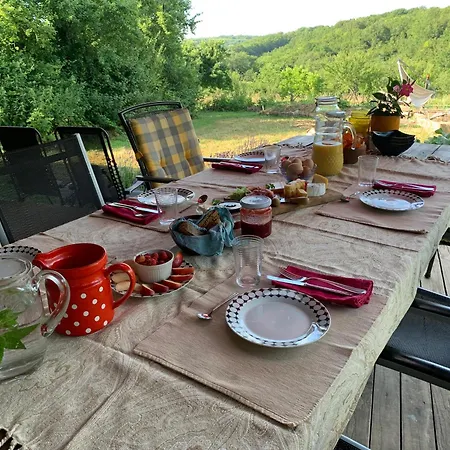 Le Petit Permadise 3* Chassiecq